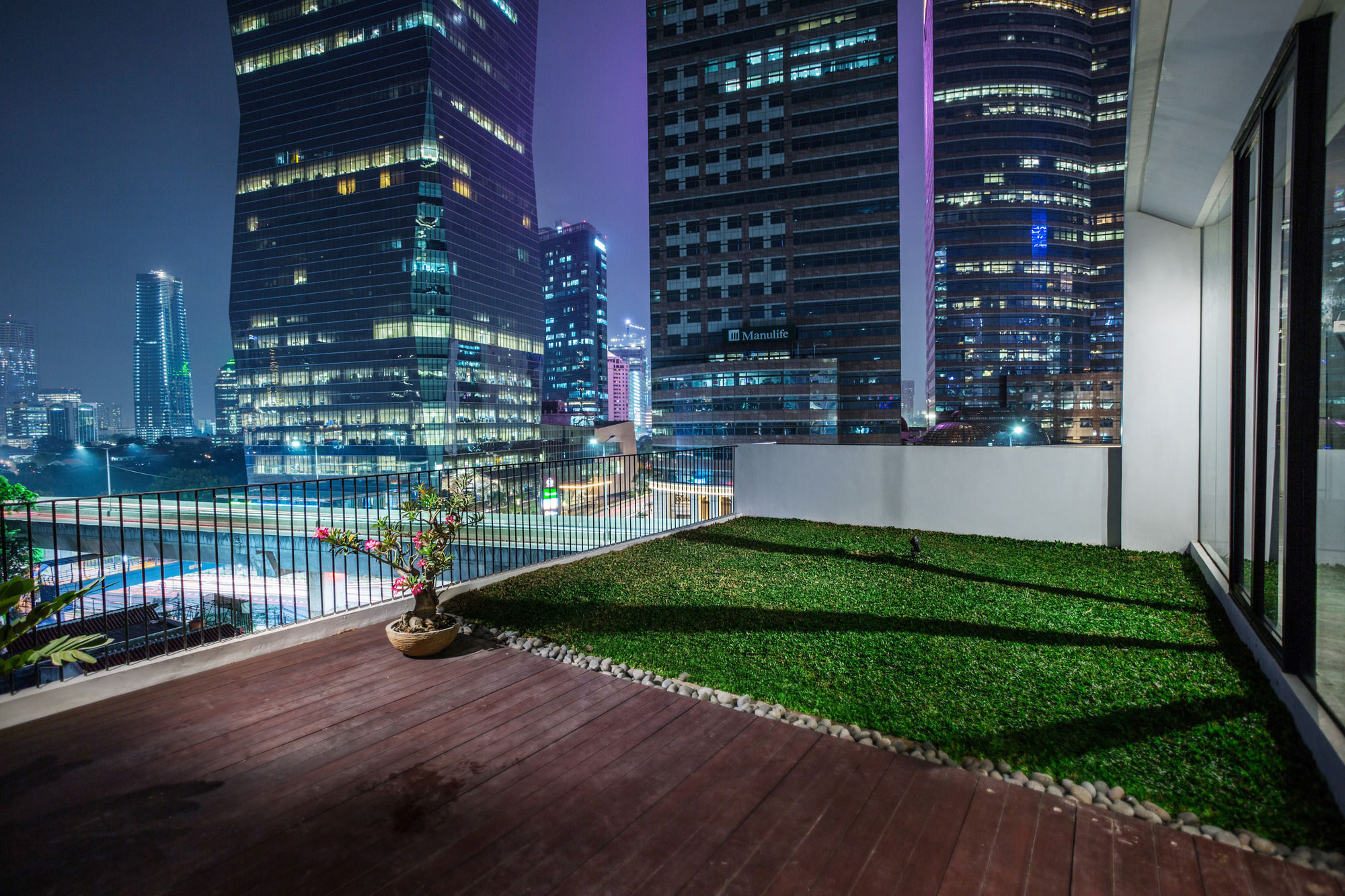 Upscale Suites Jakarta Exterior photo